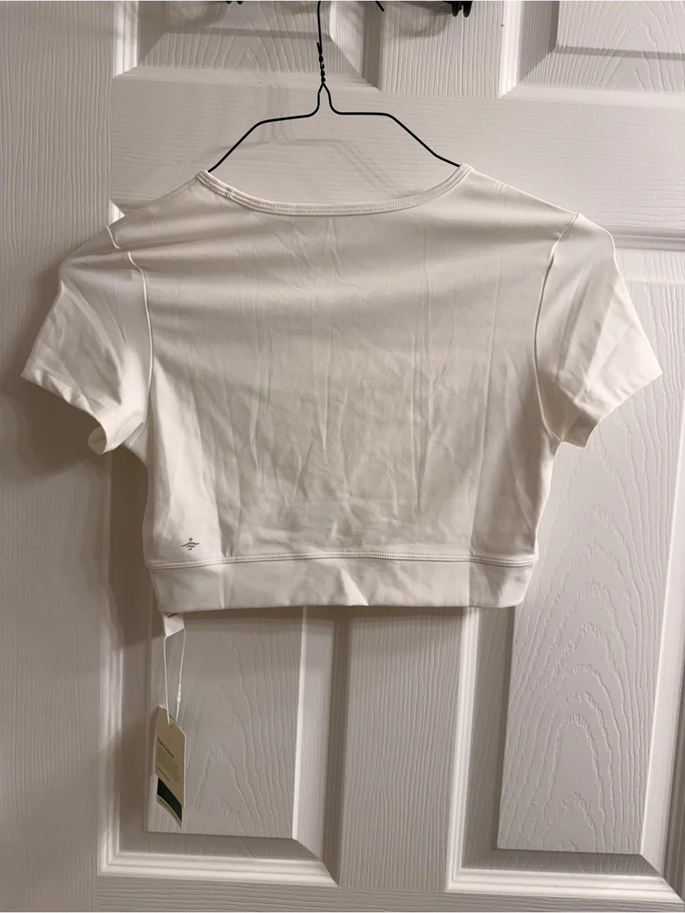 HALARA white Cropped Short Sleeve Top